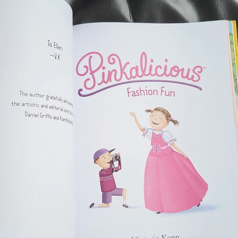 Pinkalicious I Can Read! Level 1 Book - Picture 3 of 5
